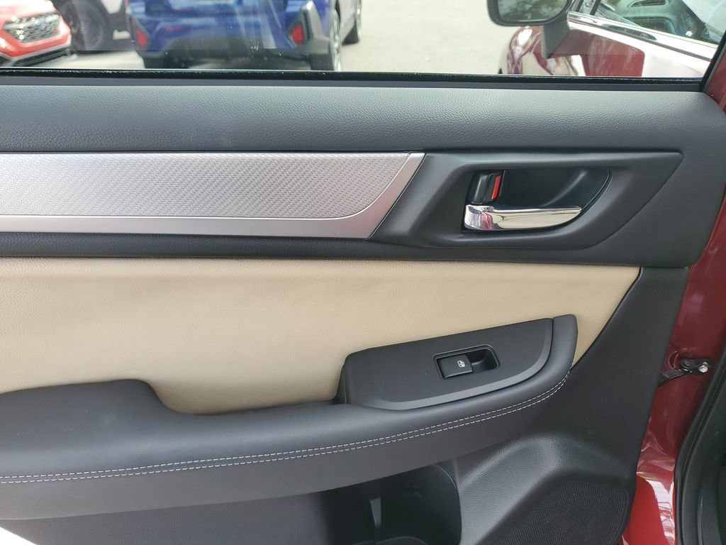 Used 2019 Subaru Outback 2.5i Premium image 16
