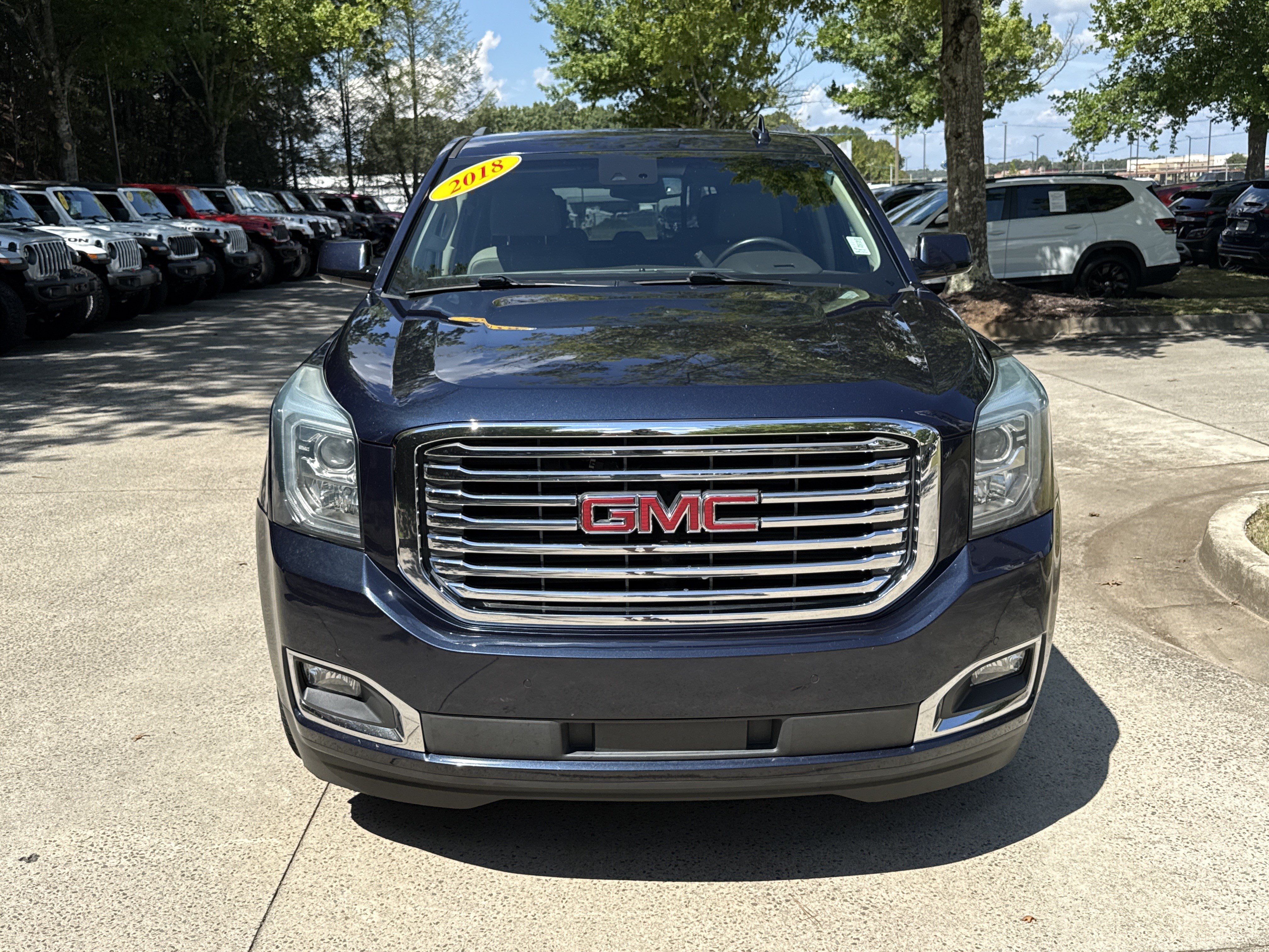 Used 2018 GMC Yukon SLT w/ Premium Edition RWD image 2