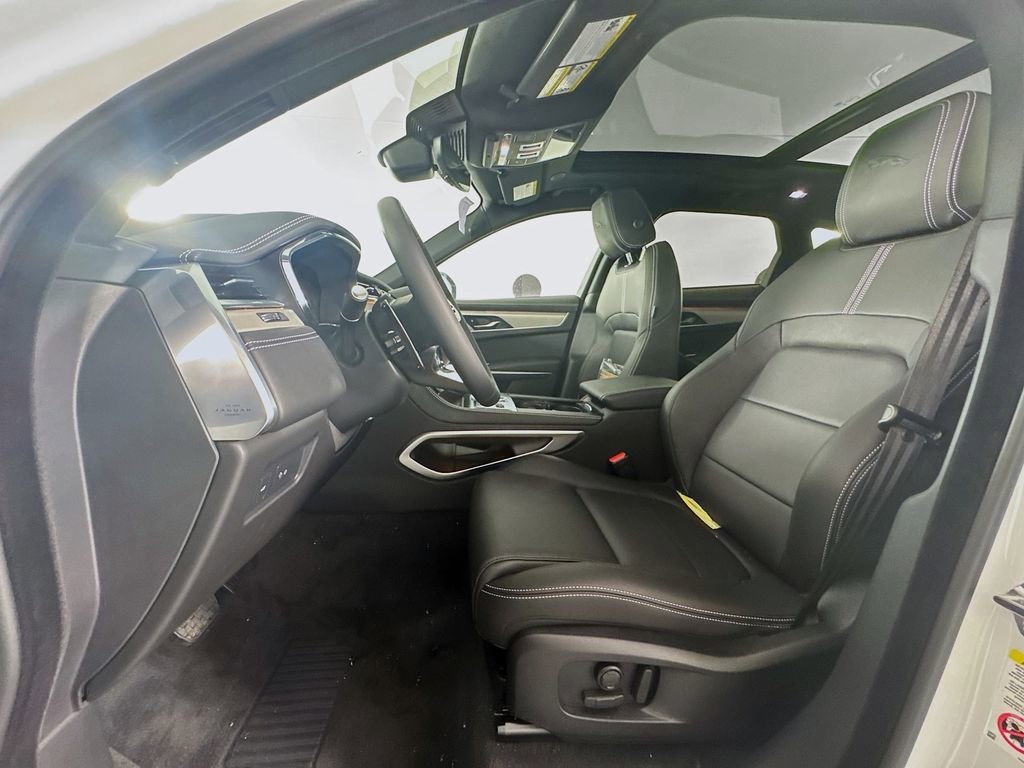 New 2026 Jaguar F-PACE R-Dynamic S image 19