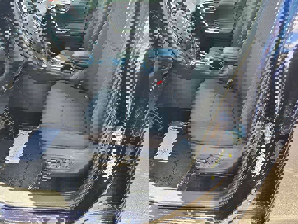 Used 2024 Toyota RAV4 XLE FWD image 18