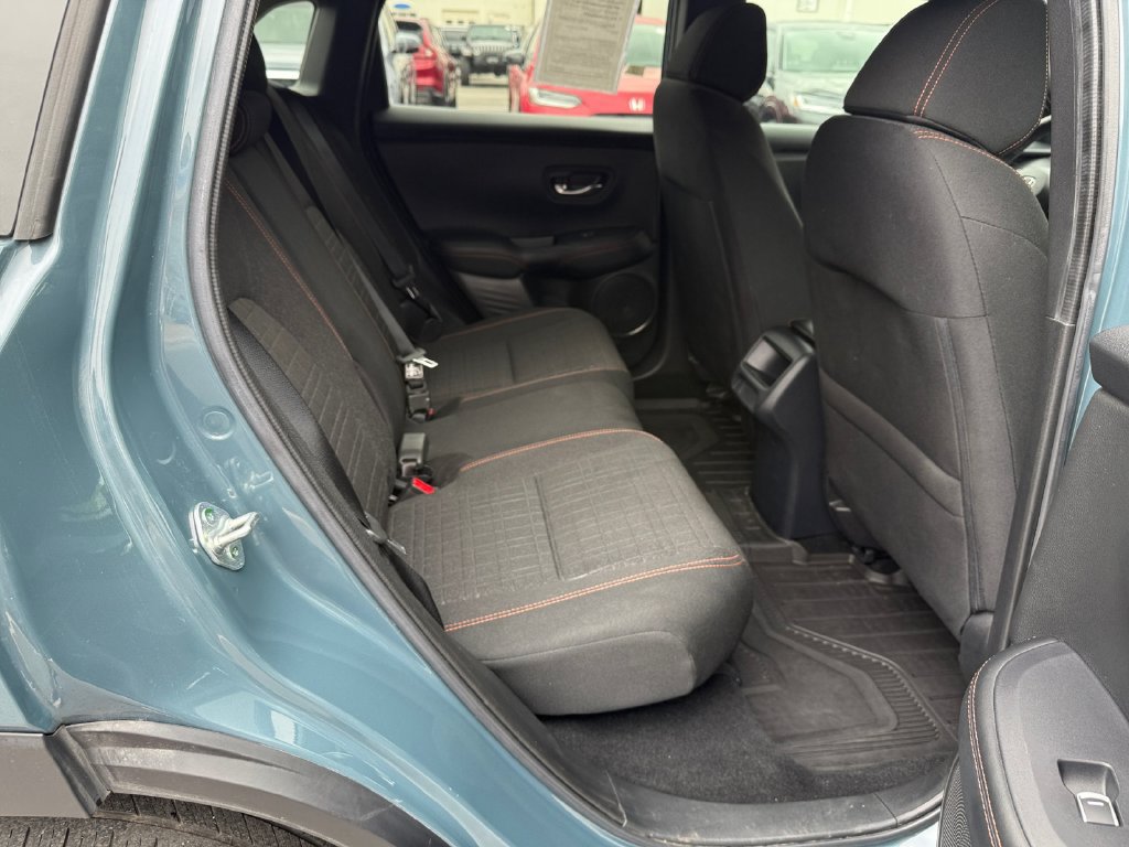 Used 2025 Honda HR-V Sport image 21