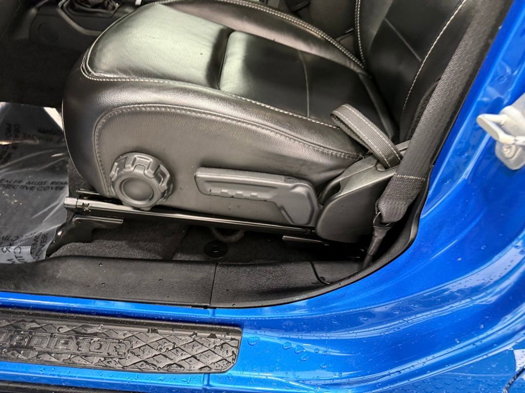 Used 2021 Jeep Gladiator Overland w/ Uconnect 4C Nav & Sound Group image 15