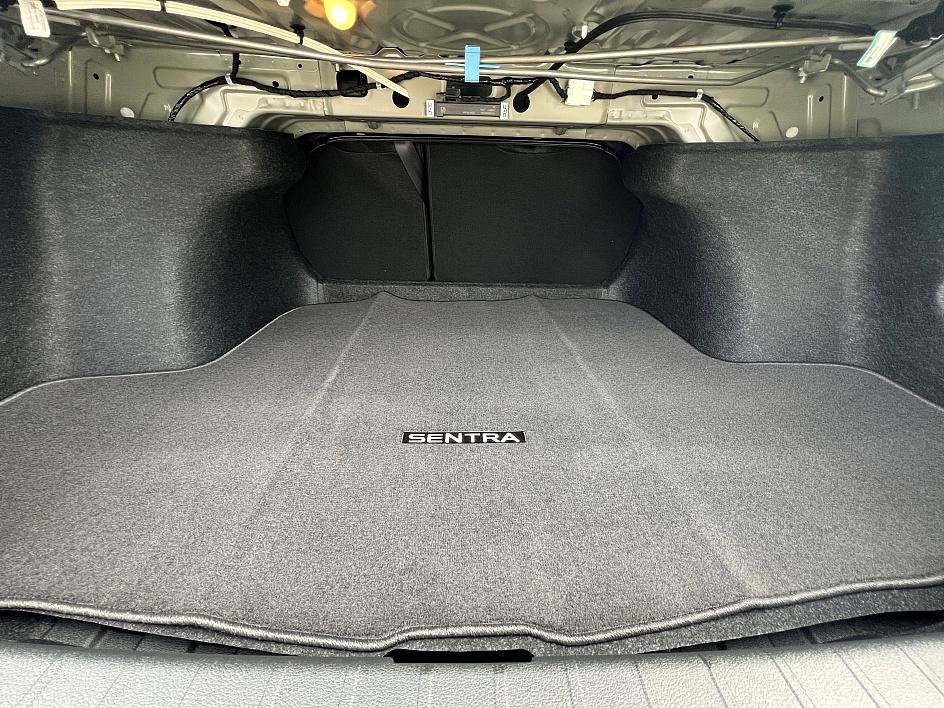 New 2026 Nissan Sentra SV image 31