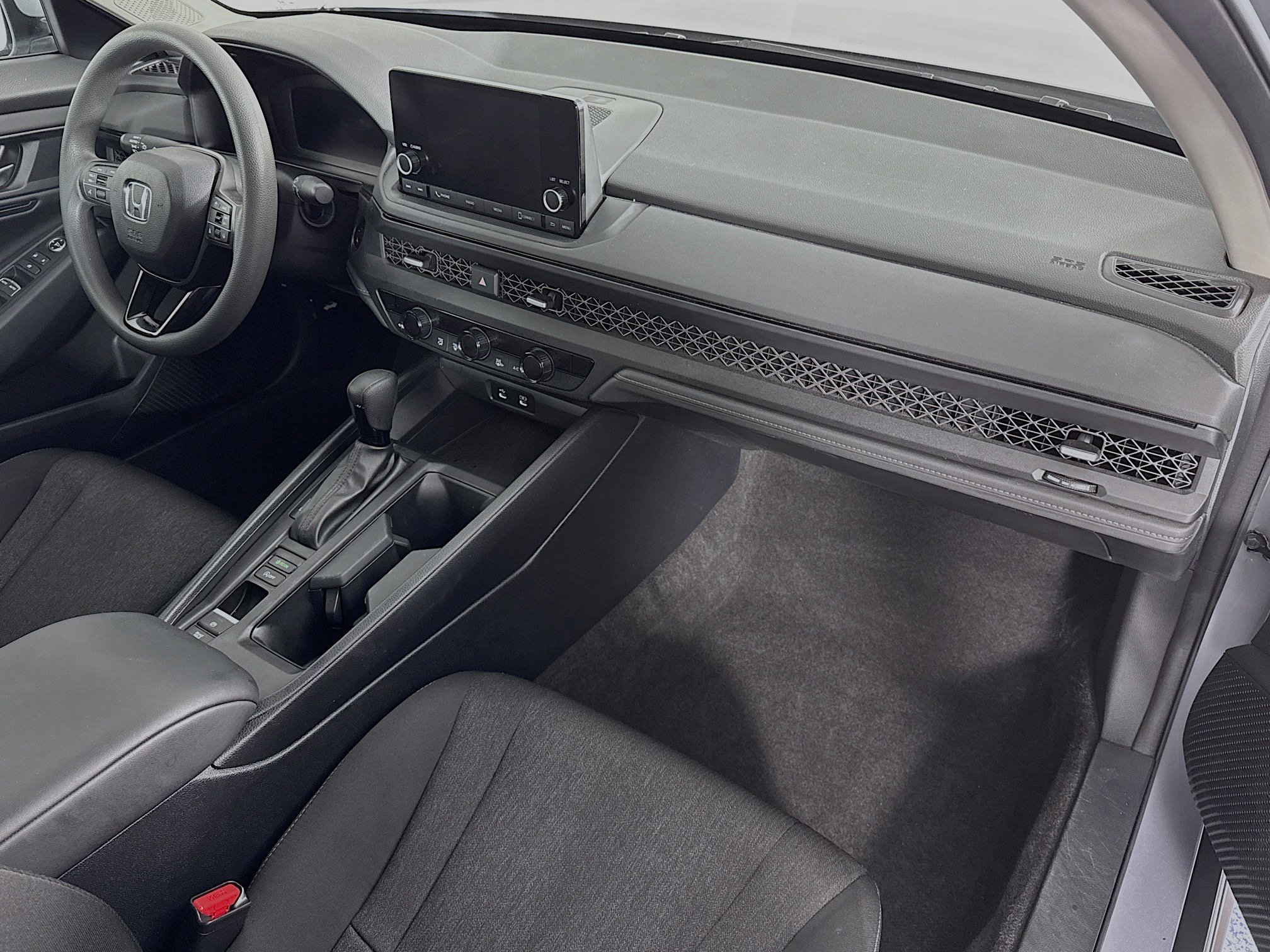 Certified 2023 Honda Accord EX image 28