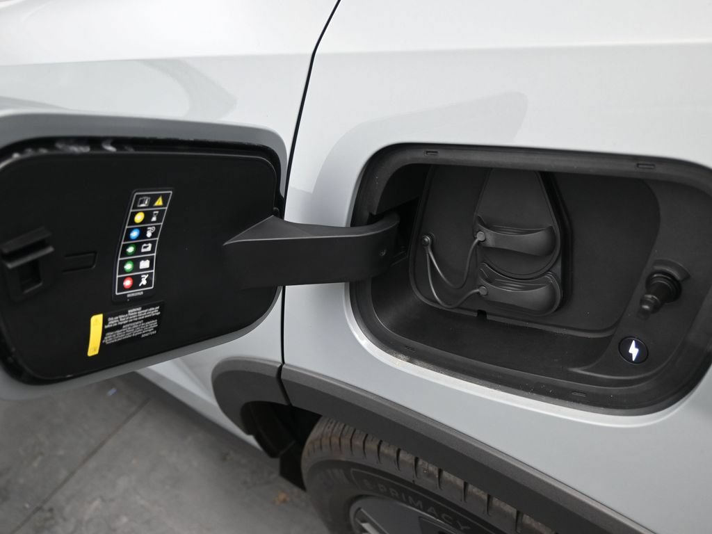 New 2026 Volvo EX30 Cross Country Ultra w/ Protection Package Premier AWD/4WD image 18