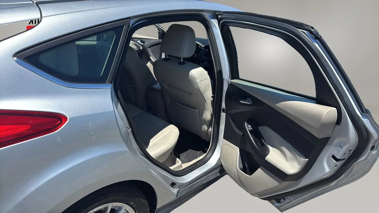 Used 2013 Ford Focus Electric Hatchback FWD image 32