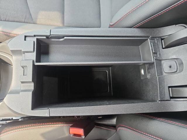 Used 2024 Chevrolet Equinox RS FWD image 25