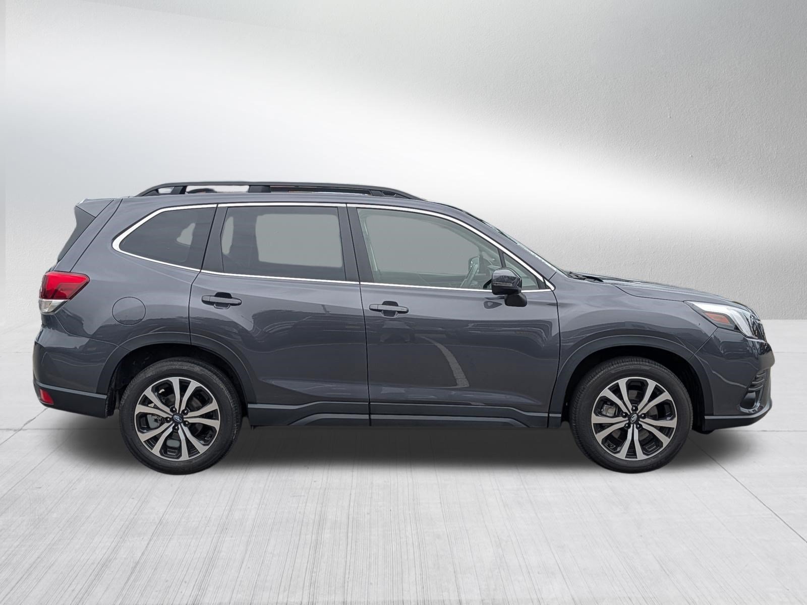 Used 2023 Subaru Forester Limited AWD/4WD image 8