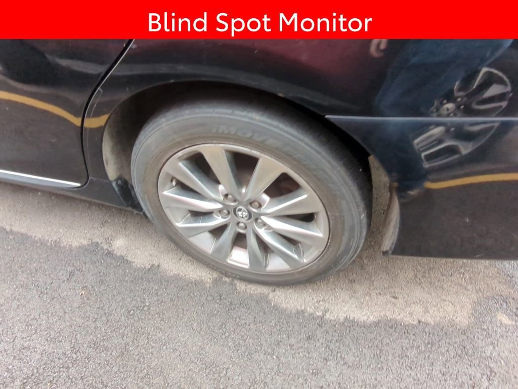 Used 2016 Toyota Camry XLE w/ Moonroof Package image 5