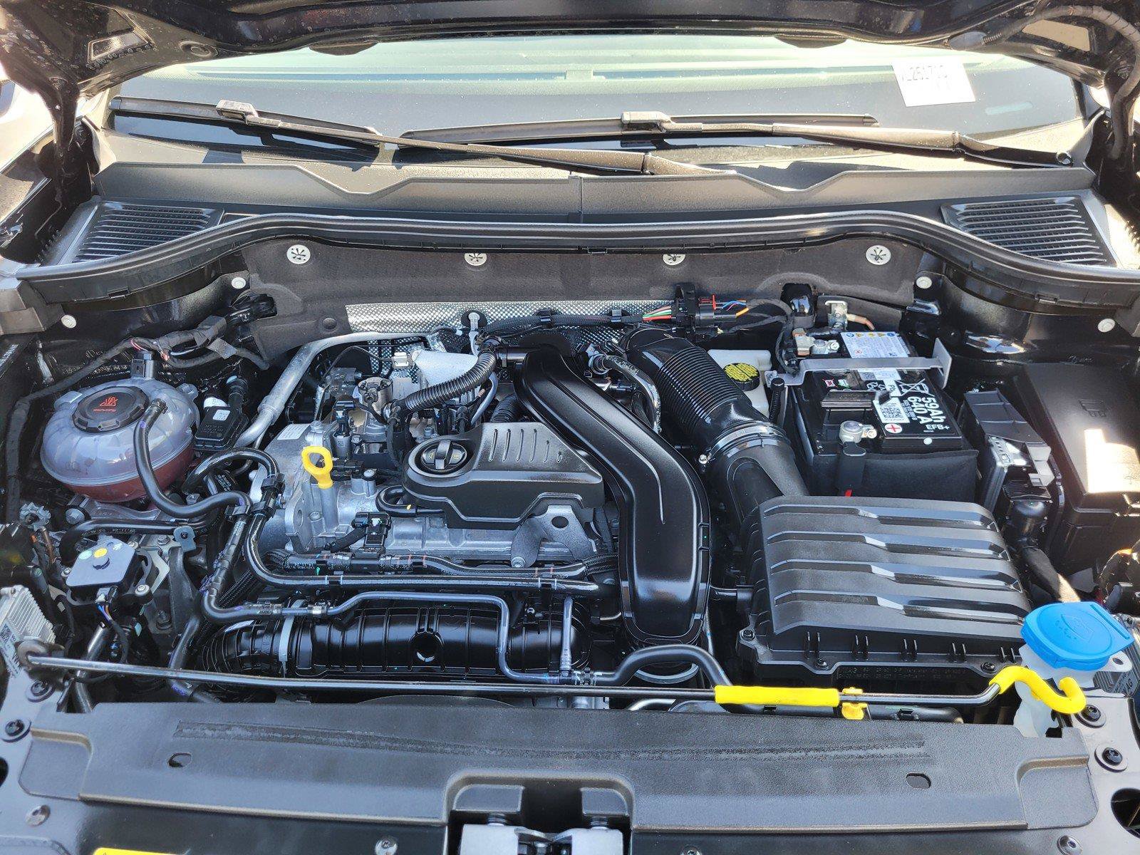 Certified 2025 Volkswagen Taos S AWD/4WD image 36
