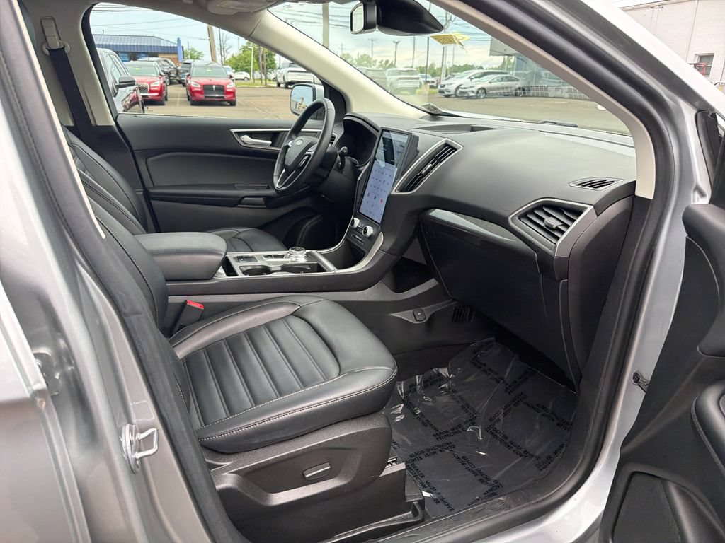Used 2023 Ford Edge SEL w/ Convenience Package AWD/4WD image 15