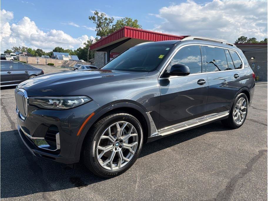 Used 2019 BMW X7 xDrive40i w/ Premium Package AWD/4WD image 3