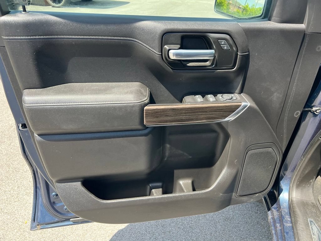 Used 2021 Chevrolet Silverado 1500 LT AWD/4WD image 17
