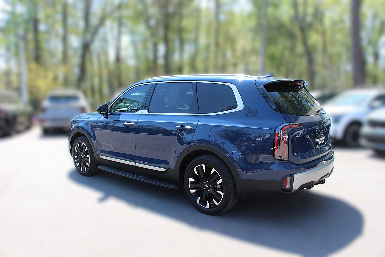 Certified 2024 Kia Telluride SX Prestige w/ Towing Package image 6