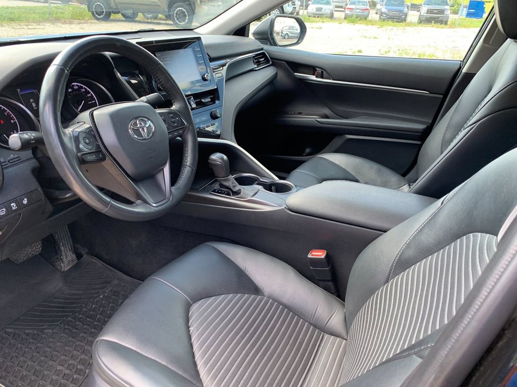 Used 2024 Toyota Camry SE FWD image 11