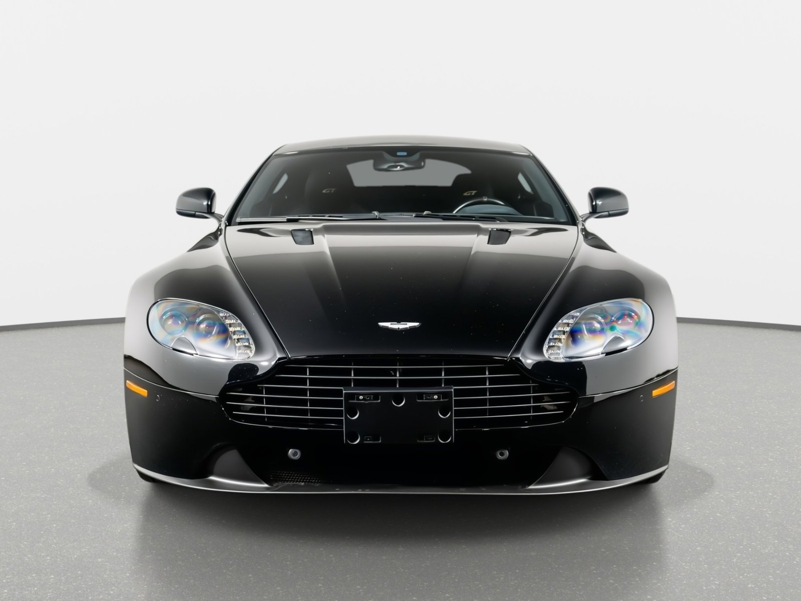 Used 2015 Aston Martin V8 Vantage GT image 21
