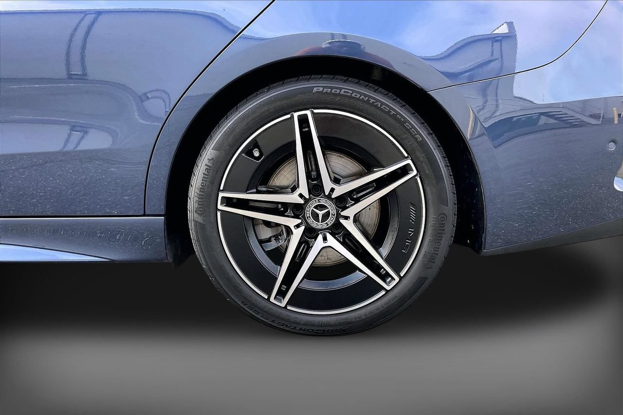 Used 2024 Mercedes-Benz C 300 4MATIC Sedan image 36