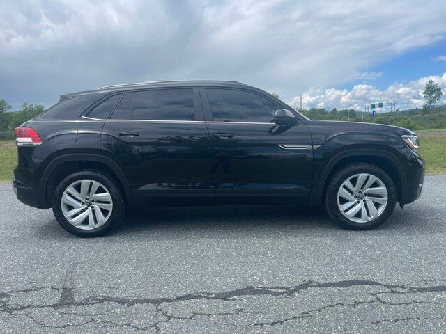 Used 2023 Volkswagen Atlas Cross Sport SE AWD/4WD image 4