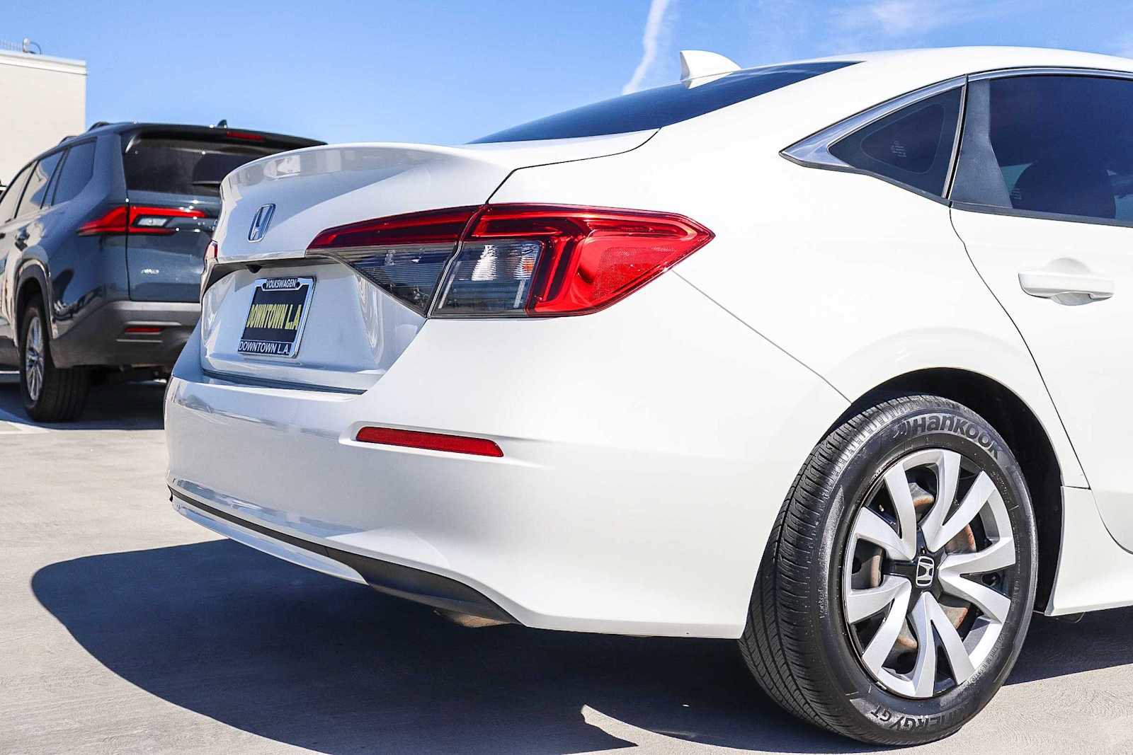 Used 2022 Honda Civic LX image 9