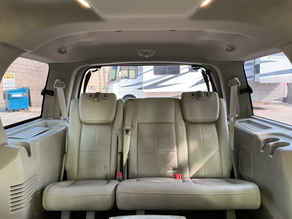Used 2007 Lincoln Navigator 4WD image 26