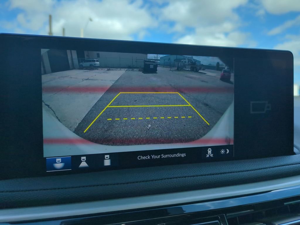 Used 2025 Acura MDX SH-AWD image 26