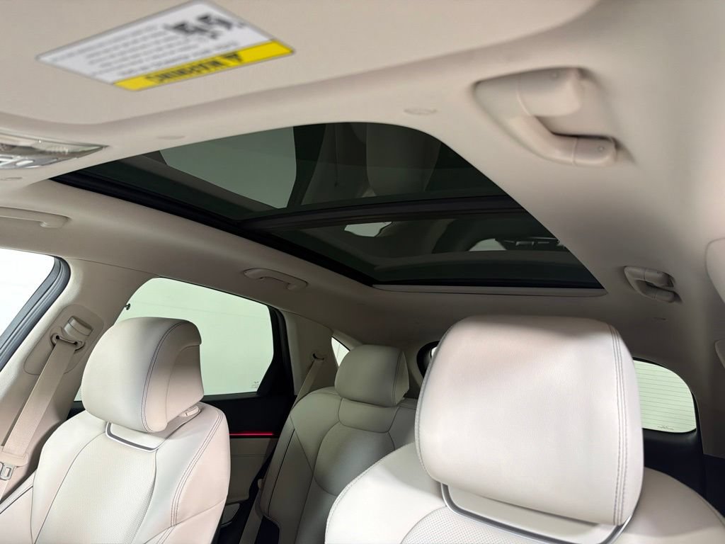 New 2027 Genesis GV70 2.5T Advanced AWD/4WD image 18