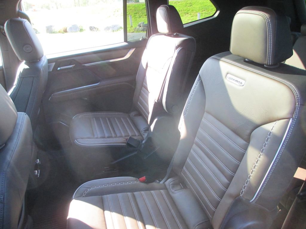 Used 2026 GMC Acadia Denali Ultimate image 20