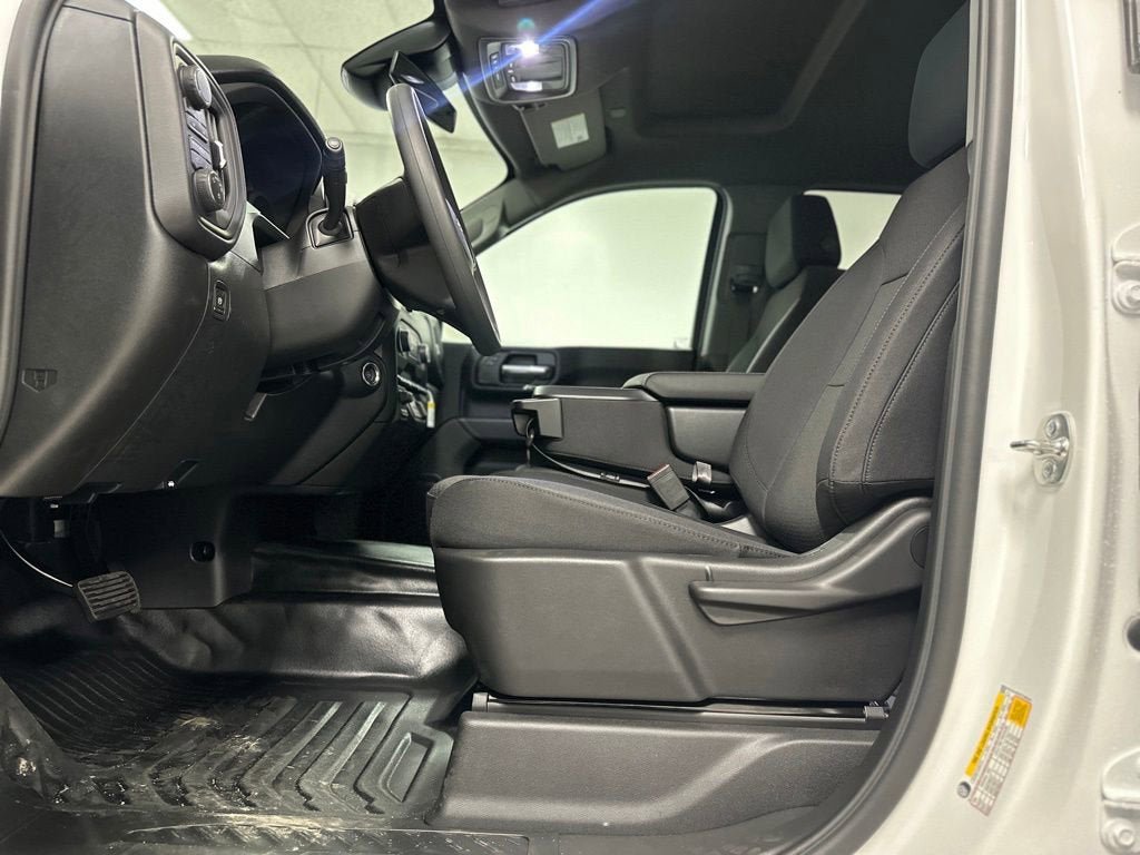 New 2026 Chevrolet Silverado 1500 W/T w/ WT Value Package AWD/4WD image 19