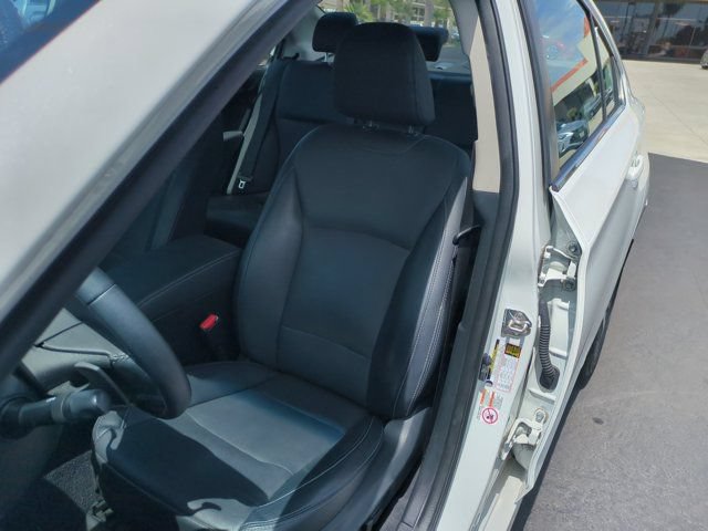 Used 2017 Subaru Legacy 2.5i Limited AWD/4WD image 11