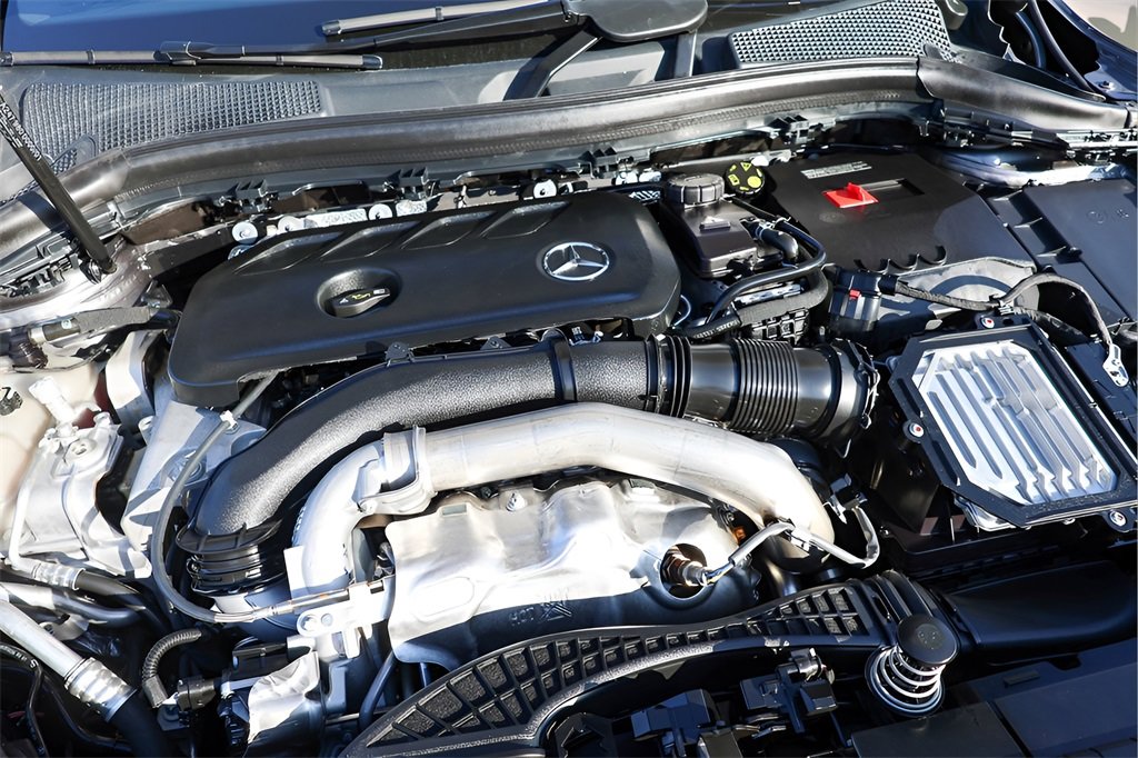 Used 2024 Mercedes-Benz GLA 250 image 32