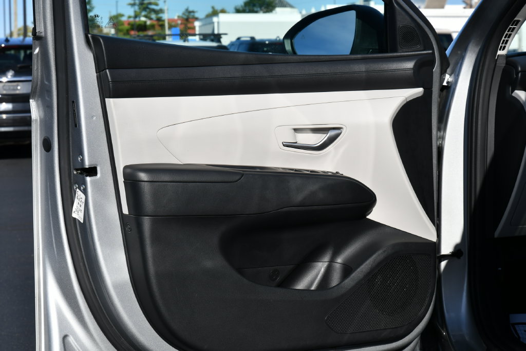 Used 2025 Hyundai Tucson SEL AWD/4WD image 12