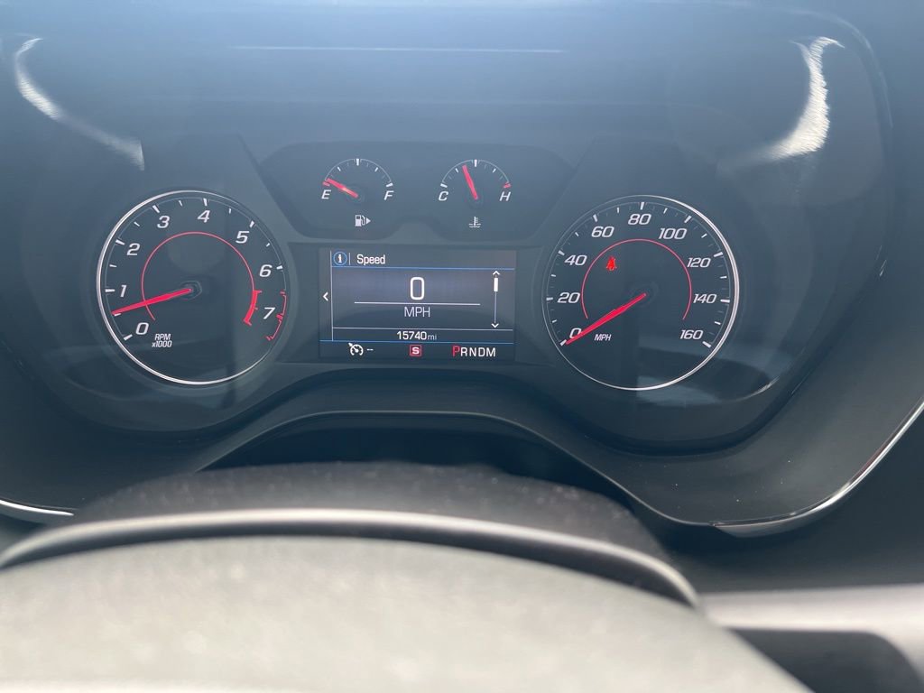 Used 2022 Chevrolet Camaro LT w/ RS Package image 11