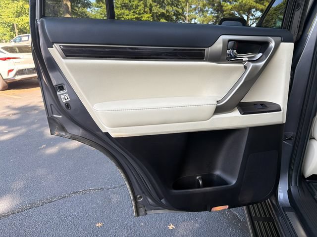 Used 2020 Lexus GX 460 Premium w/ Premium Package AWD/4WD image 22