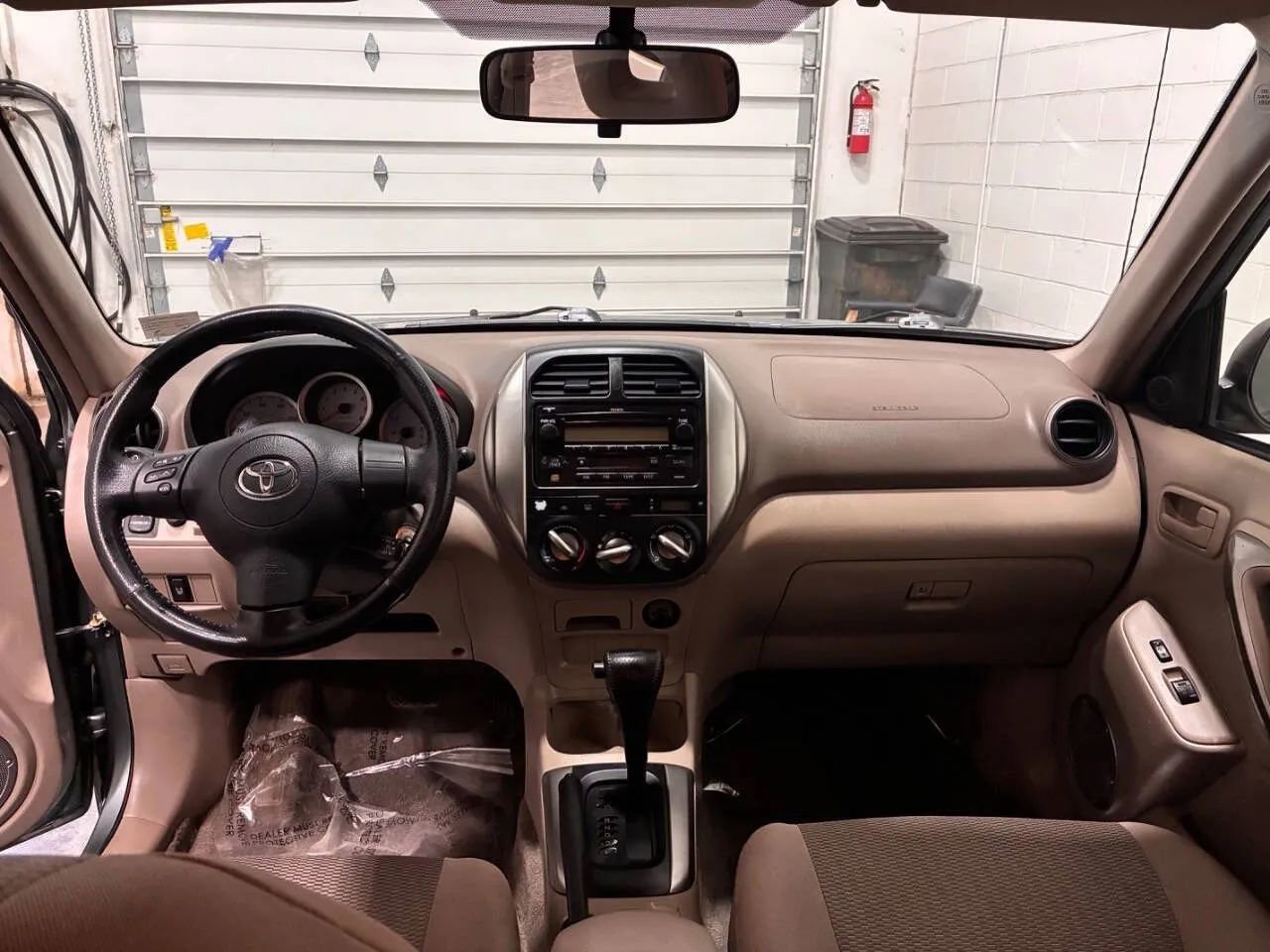 Used 2005 Toyota RAV4 4WD image 23