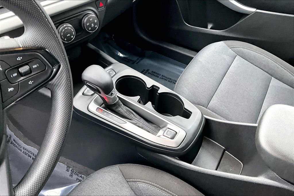 Used 2025 Chevrolet Trax LS image 15