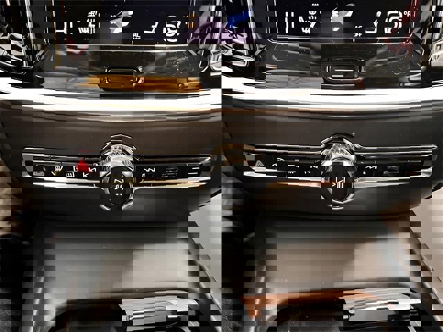 Used 2021 Volvo S60 T5 Momentum w/ Climate Package image 25