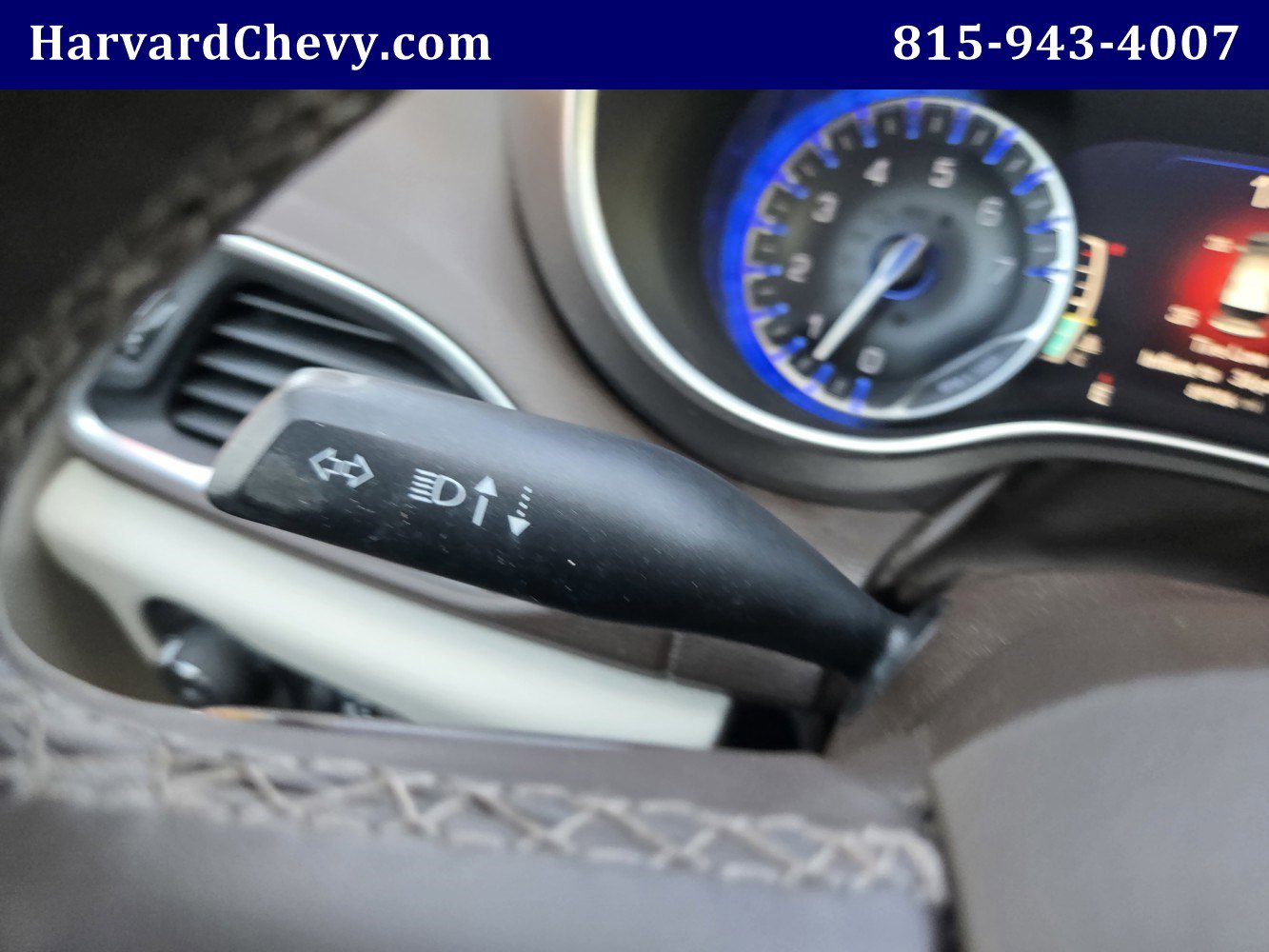 Used 2018 Chrysler Pacifica Touring-L Plus w/ Advanced Safetytec Group FWD image 24
