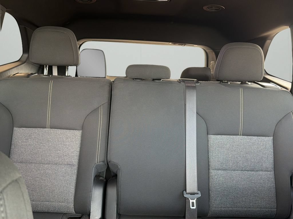 Used 2025 GMC Acadia Elevation AWD/4WD image 40