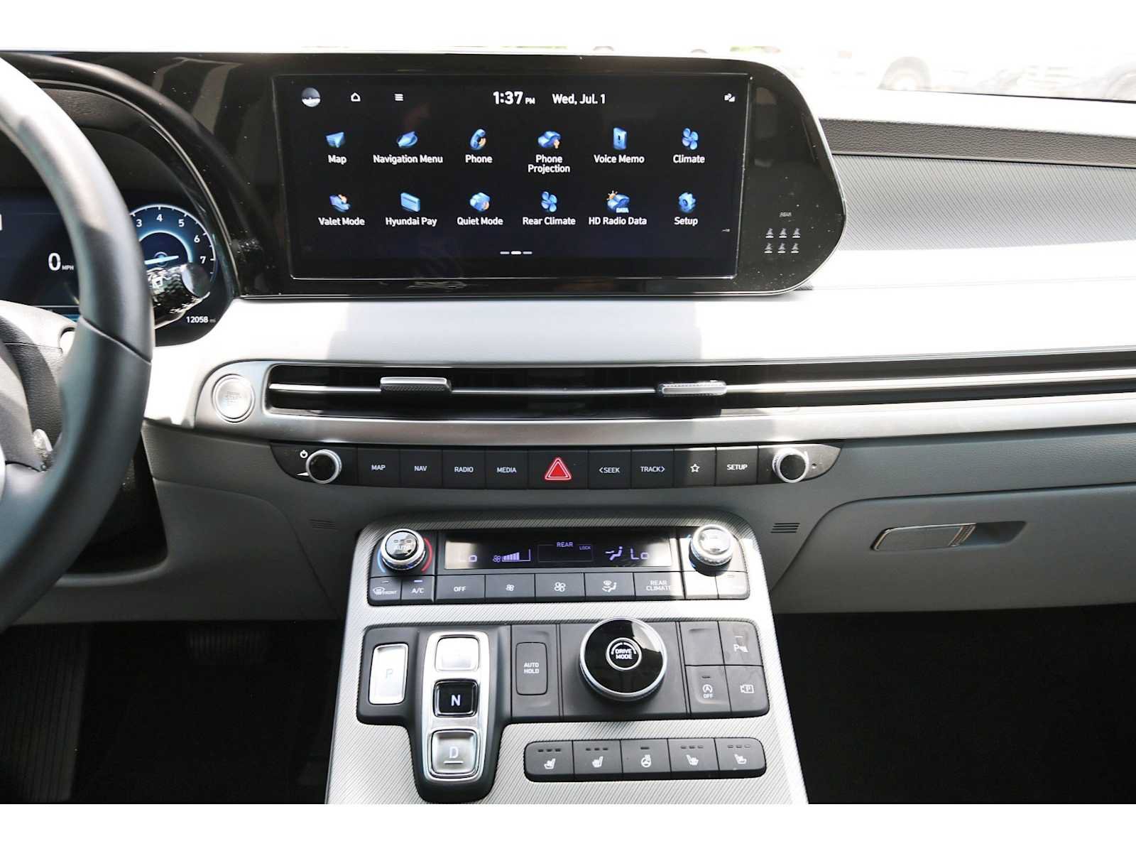 Used 2025 Hyundai Palisade SEL FWD image 23