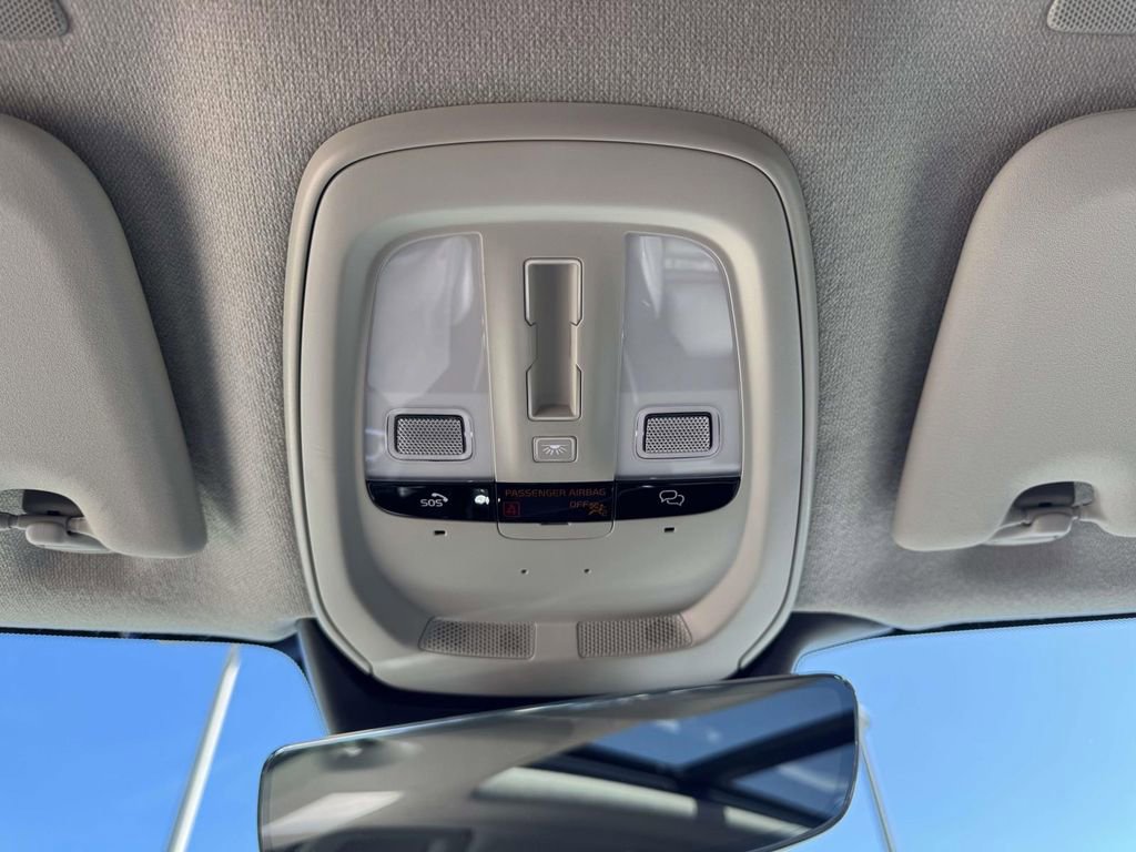 Certified 2026 Volvo XC40 B5 Plus w/ Climate Package image 30