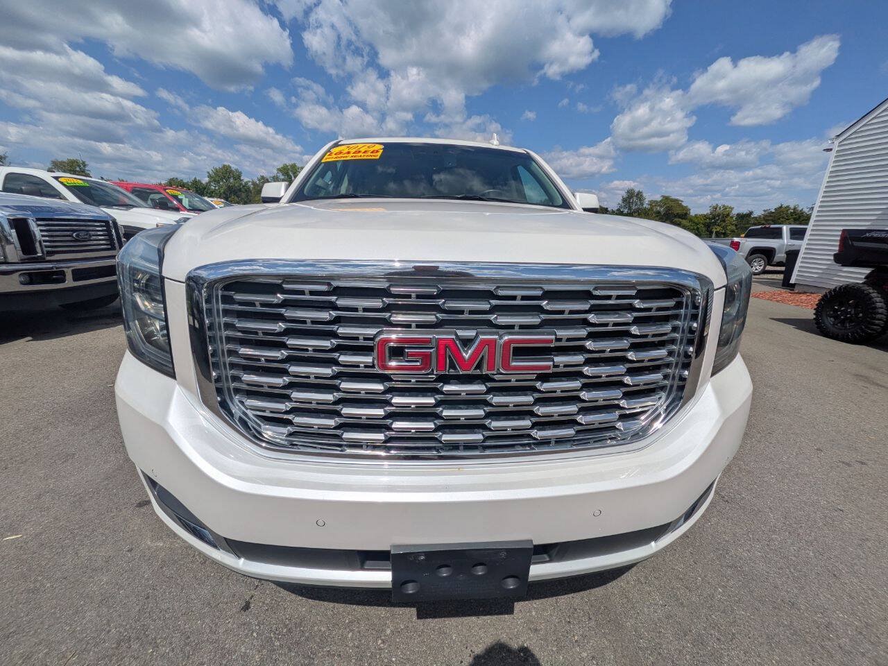 Used 2019 GMC Yukon XL Denali w/ Denali Ultimate Package AWD/4WD image 5