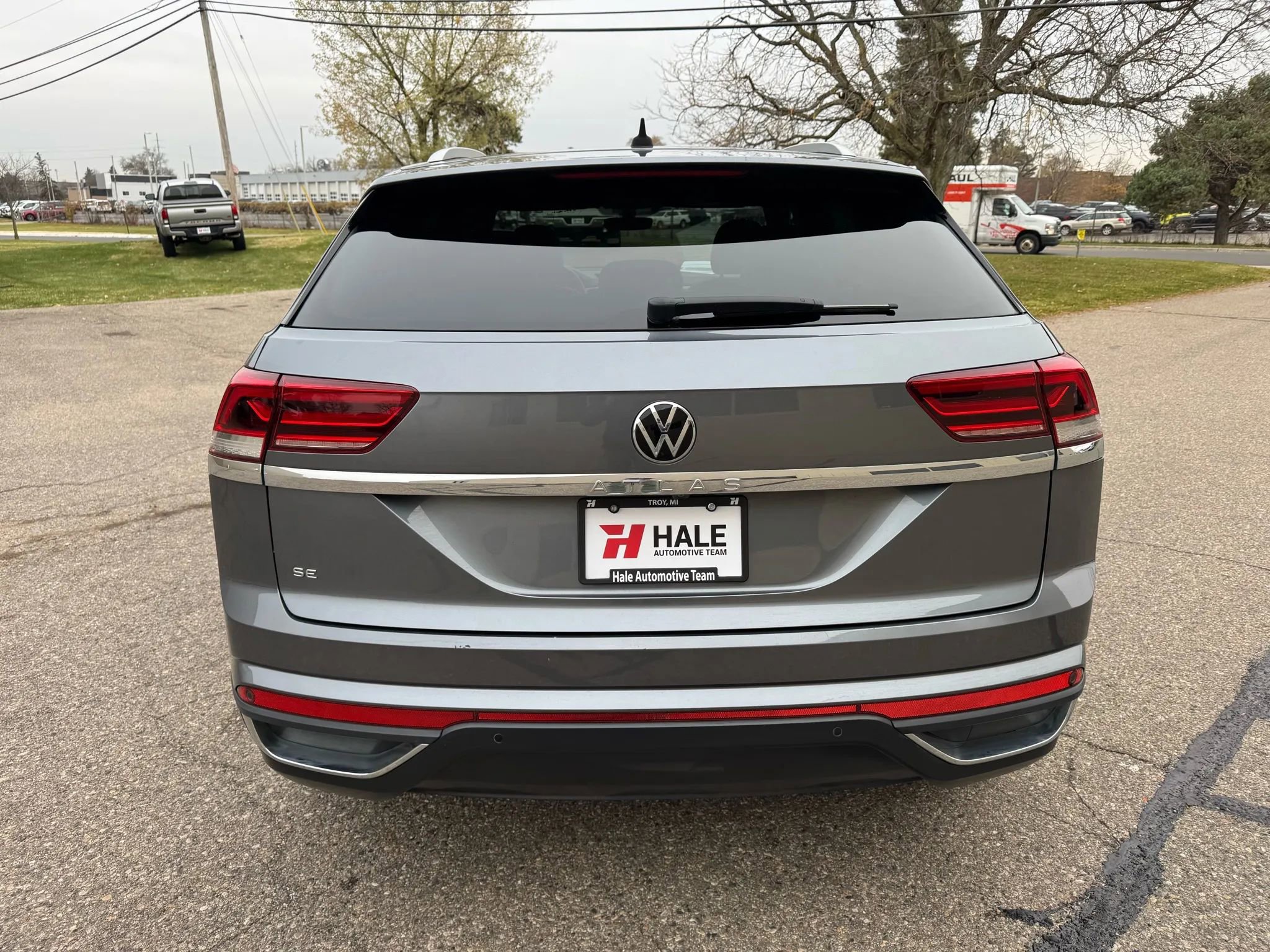 Used 2020 Volkswagen Atlas Cross Sport SE w/ Panoramic Sunroof Package image 8