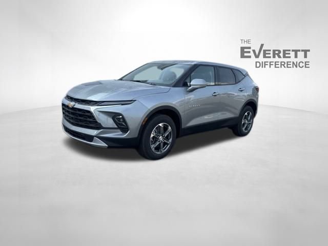 New 2026 Chevrolet Blazer LT image 3
