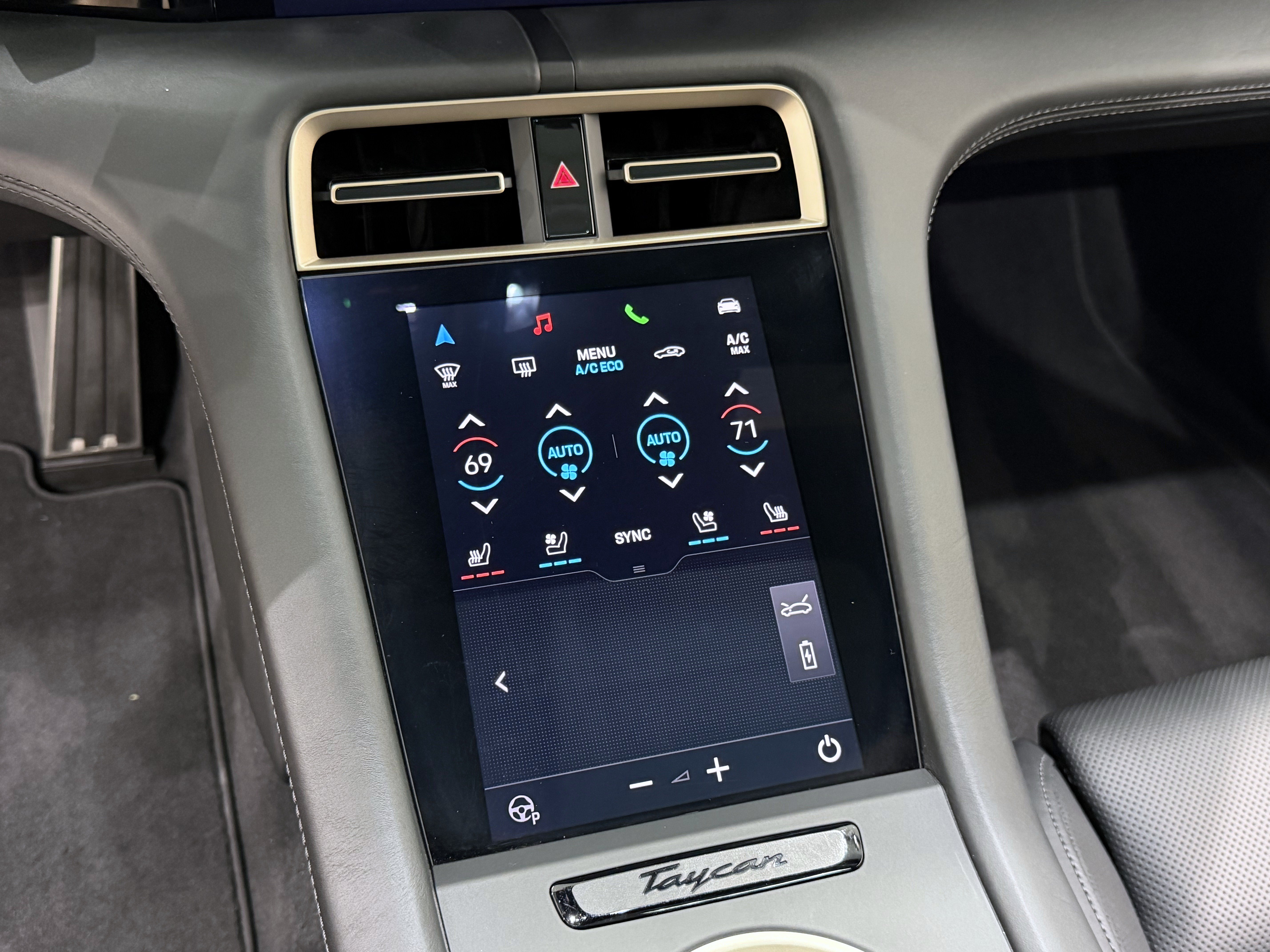 Certified 2022 Porsche Taycan Turbo AWD/4WD image 41