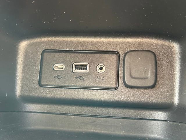 Used 2024 Chevrolet Equinox LT FWD image 26