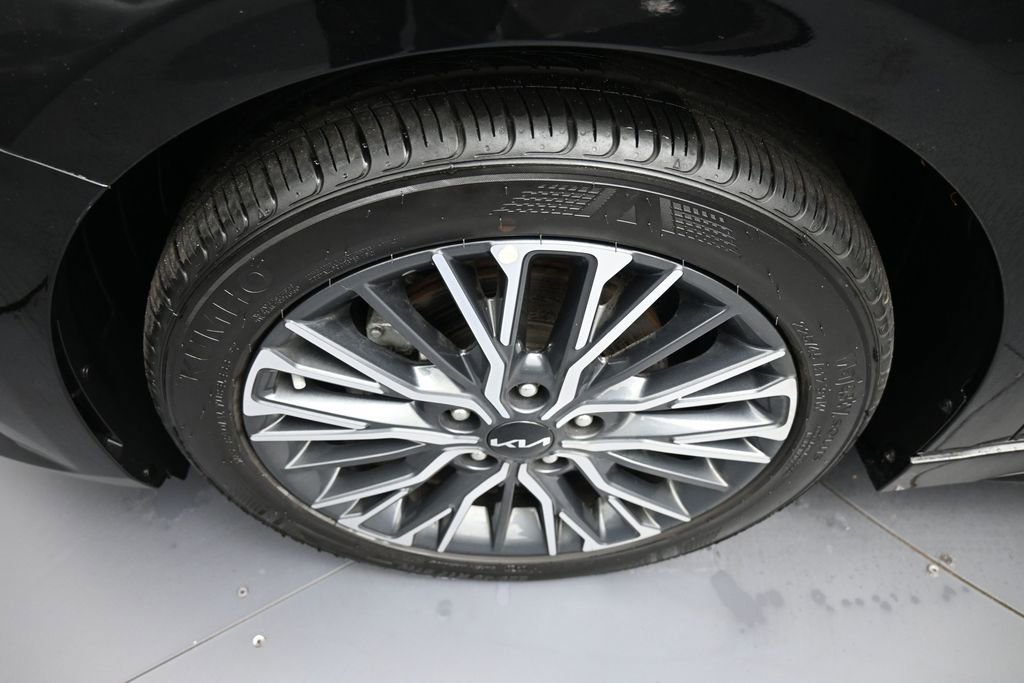 Certified 2023 Kia Forte GT-Line w/ GT-Line Premium Package FWD image 14