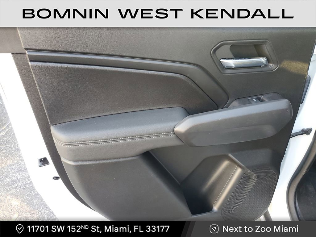 Used 2024 Chevrolet Colorado LT image 16