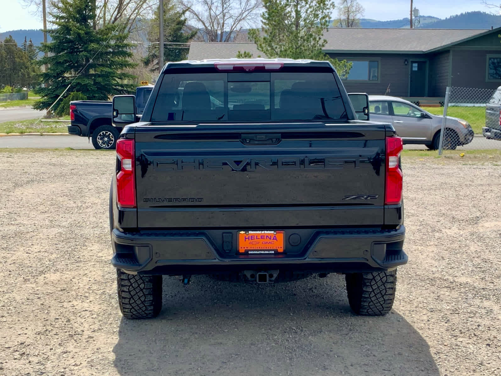 Used 2023 Chevrolet Silverado 1500 ZR2 w/ Technology Package AWD/4WD image 4