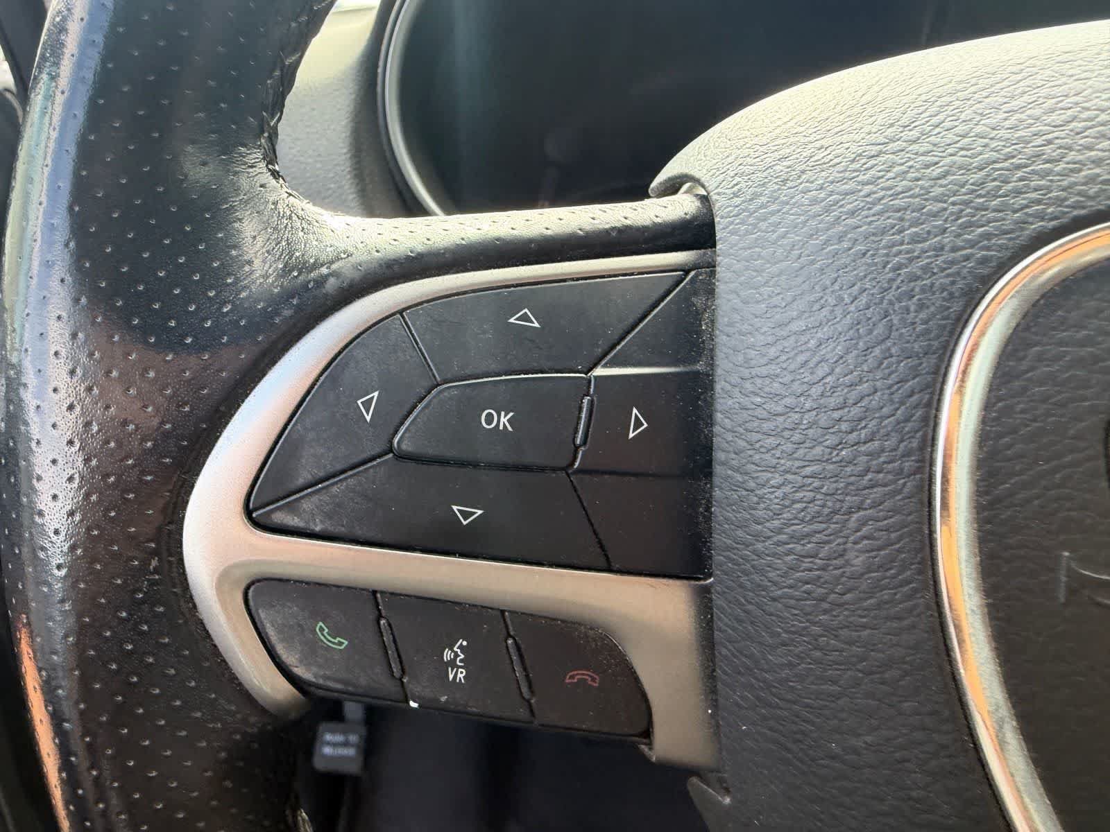 Used 2020 Dodge Durango SXT w/ 3rd Row Seating Group RWD image 9