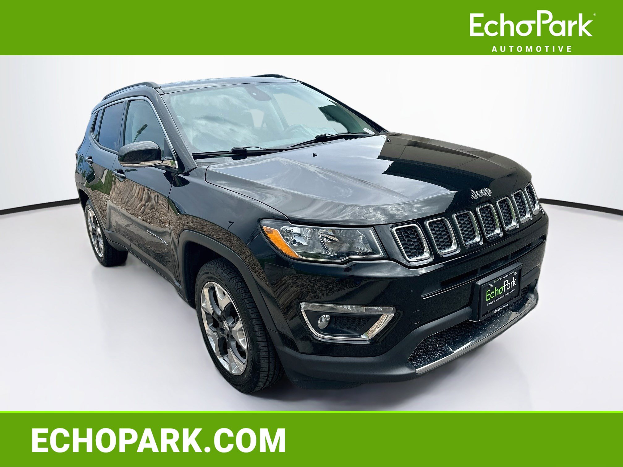 Used 2017 Jeep Compass Limited w/ Navigation Group AWD/4WD image 1